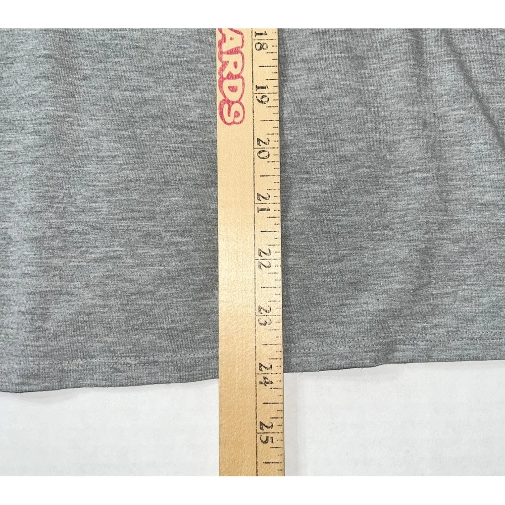 Nike Chicago Cubs V-Neck T-Shirt Women's Medium Gray Let's Go Cubs MLB Baseball